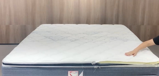 该如何挑选一款质量放心、草莓视频污在线观看视频的酒店床垫呢?